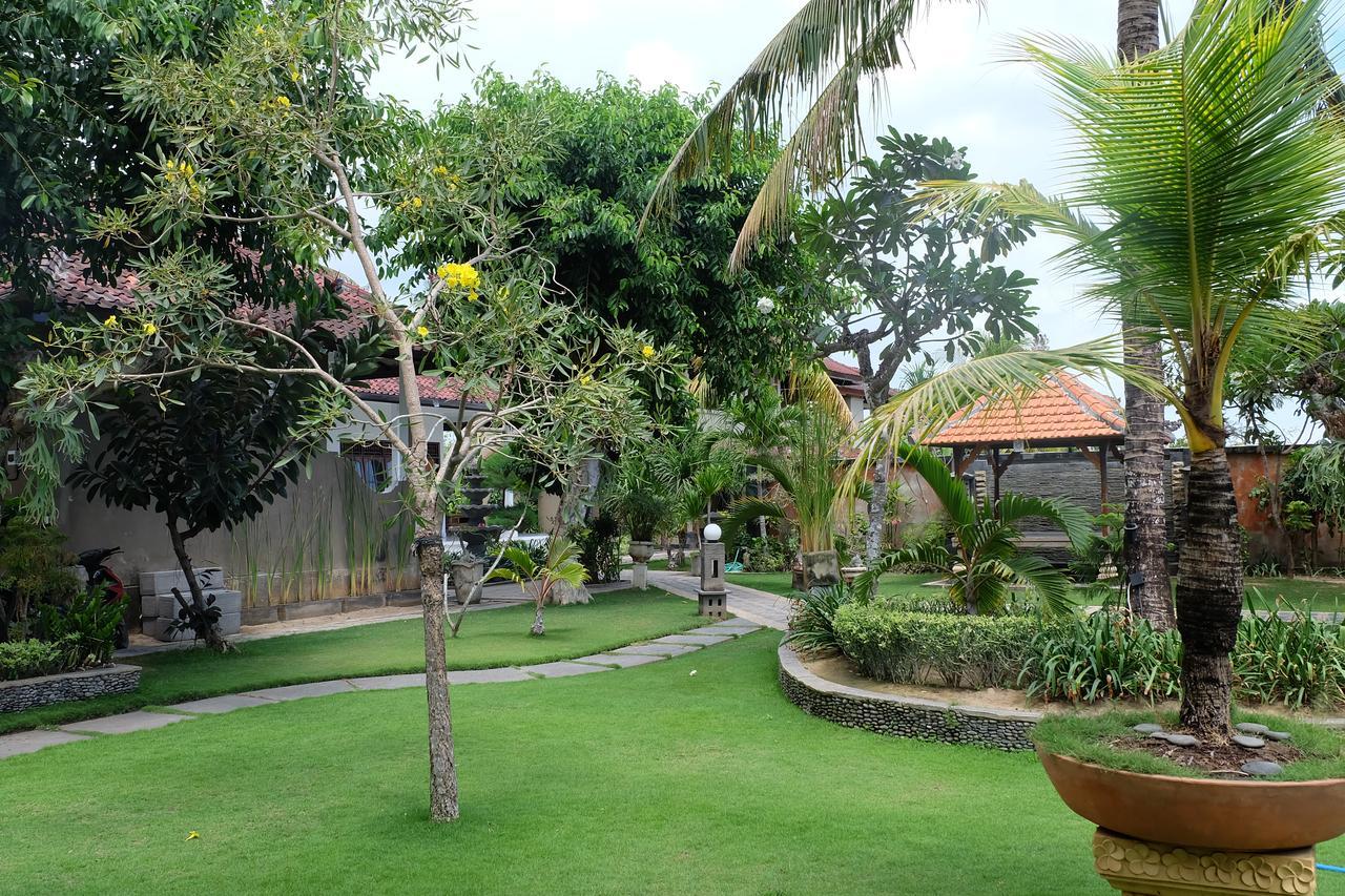 Puri Nusa Beach Hotel นูซาเลมโบงัน ภายนอก รูปภาพ
