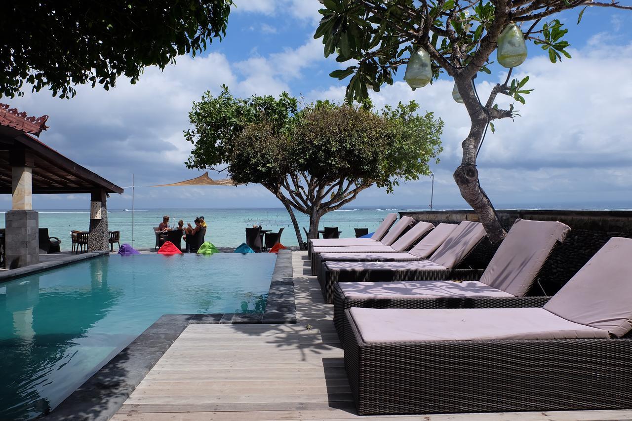 Puri Nusa Beach Hotel นูซาเลมโบงัน ภายนอก รูปภาพ