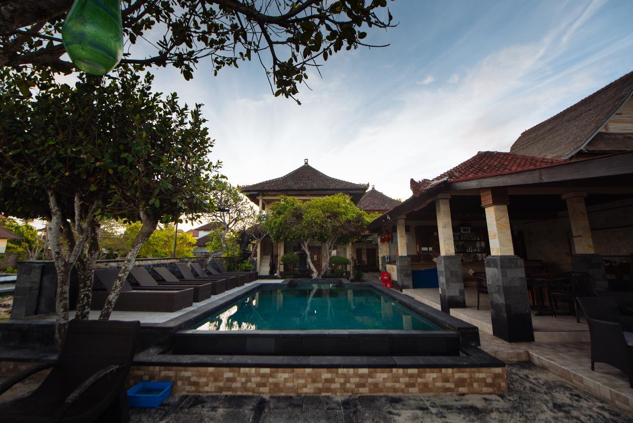 Puri Nusa Beach Hotel นูซาเลมโบงัน ภายนอก รูปภาพ