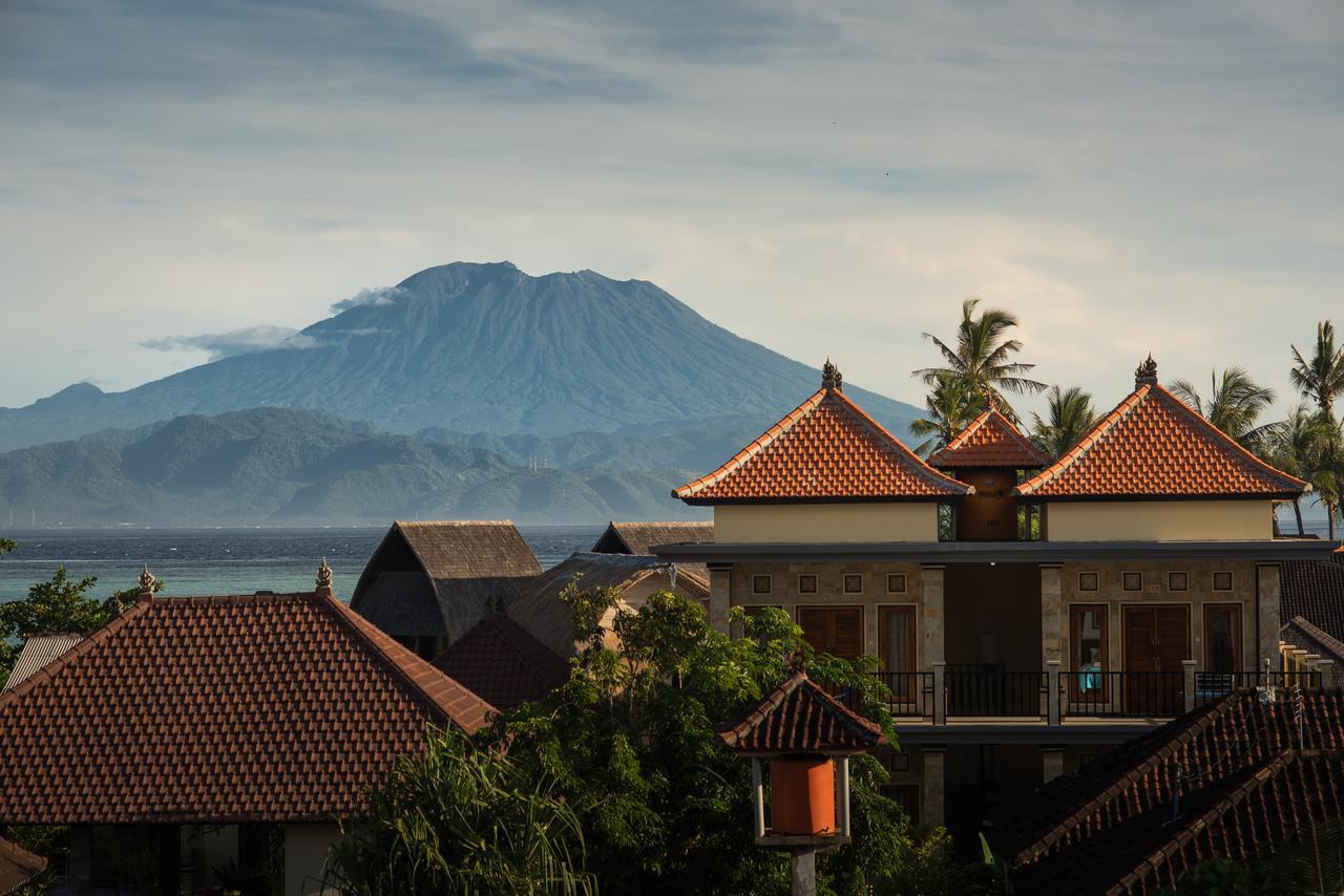 Puri Nusa Beach Hotel นูซาเลมโบงัน ภายนอก รูปภาพ