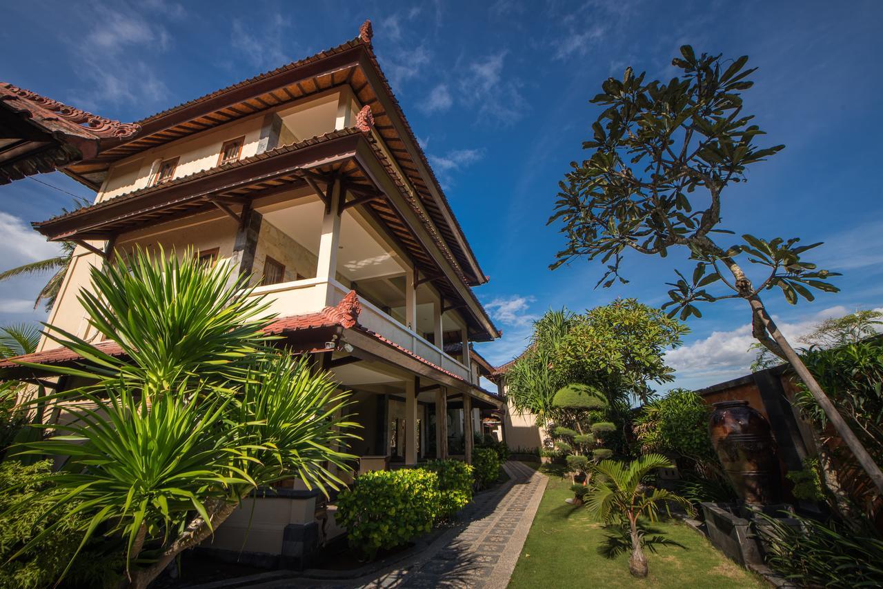 Puri Nusa Beach Hotel นูซาเลมโบงัน ภายนอก รูปภาพ
