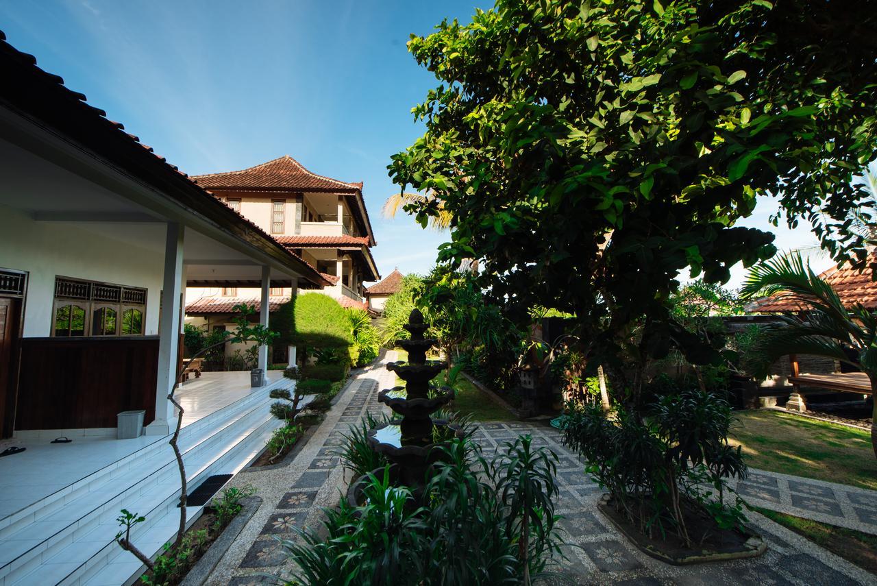 Puri Nusa Beach Hotel นูซาเลมโบงัน ภายนอก รูปภาพ