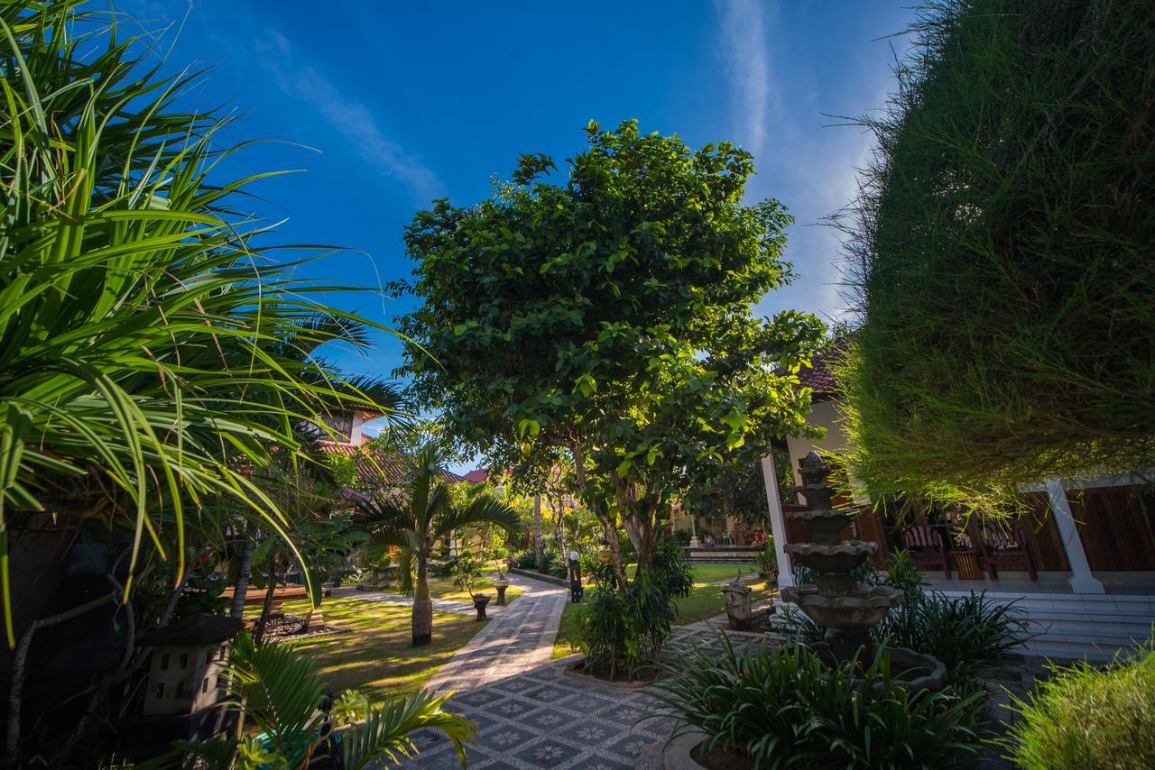 Puri Nusa Beach Hotel นูซาเลมโบงัน ภายนอก รูปภาพ