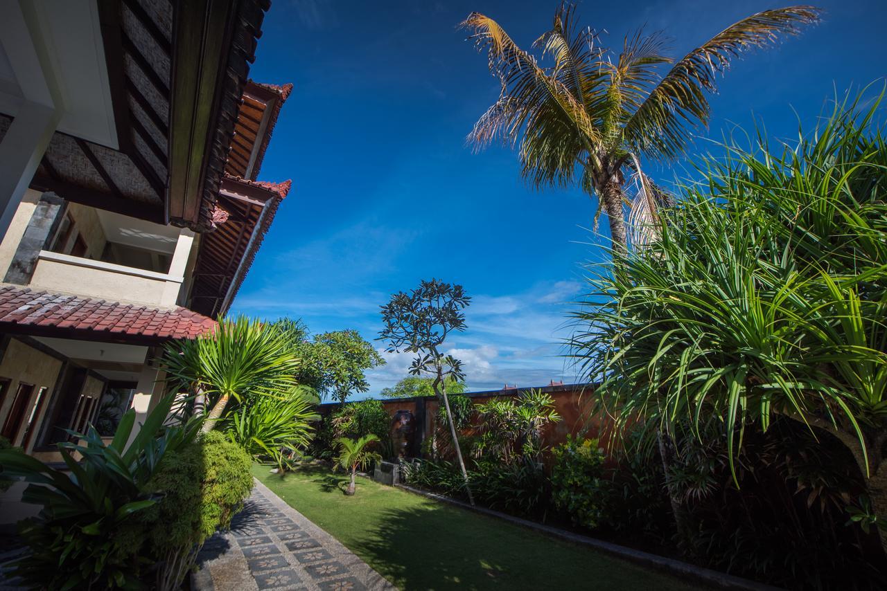 Puri Nusa Beach Hotel นูซาเลมโบงัน ภายนอก รูปภาพ
