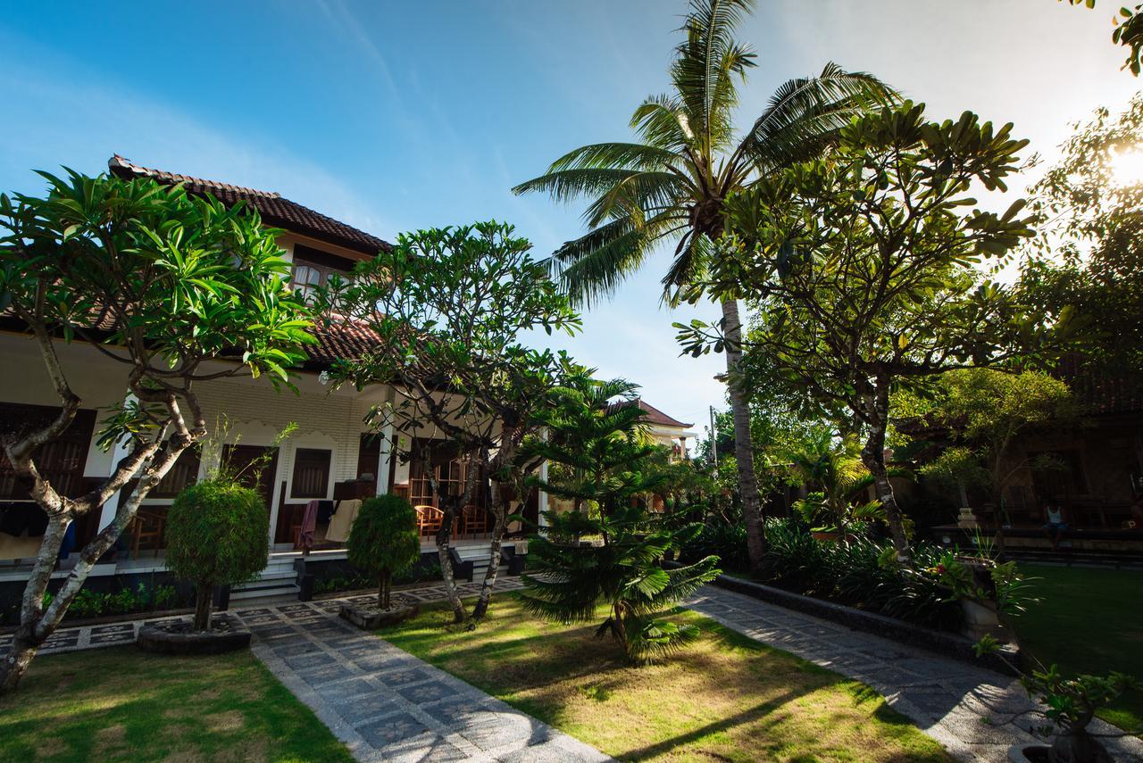 Puri Nusa Beach Hotel นูซาเลมโบงัน ภายนอก รูปภาพ